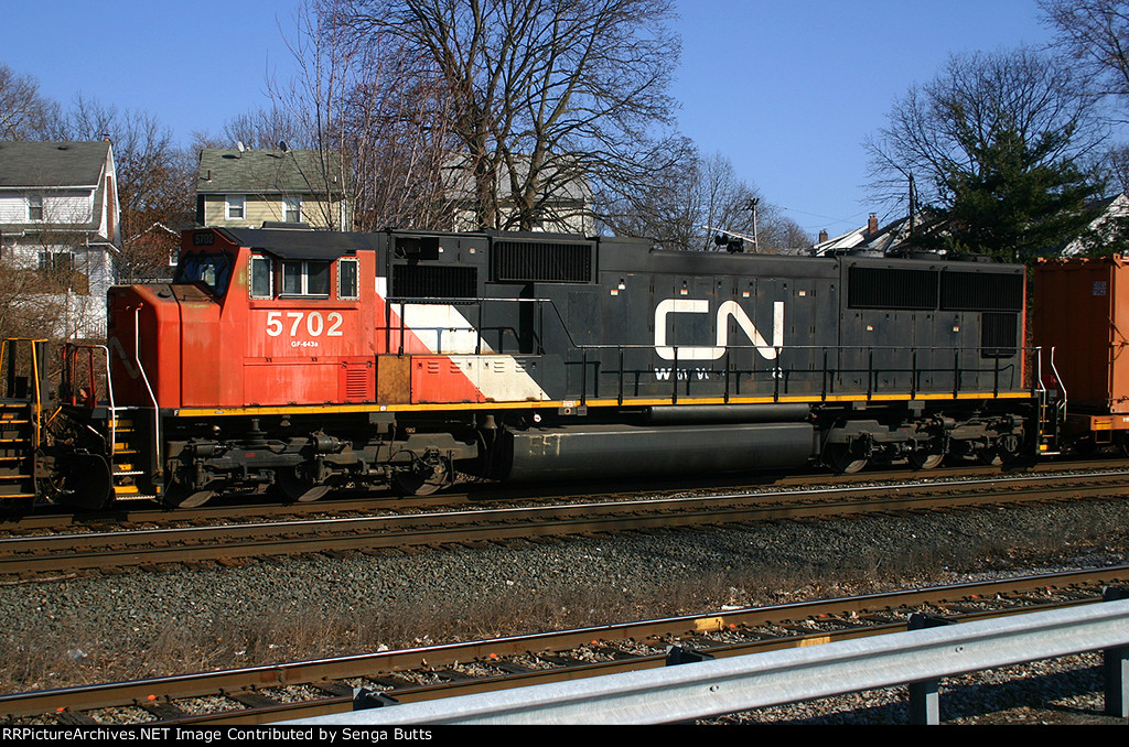 CN 5702